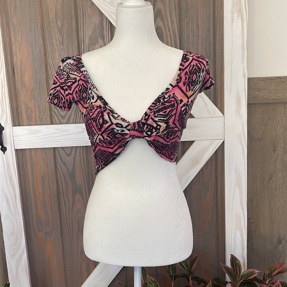 Reversible Patterned Crop Top - Picture 5 of 5